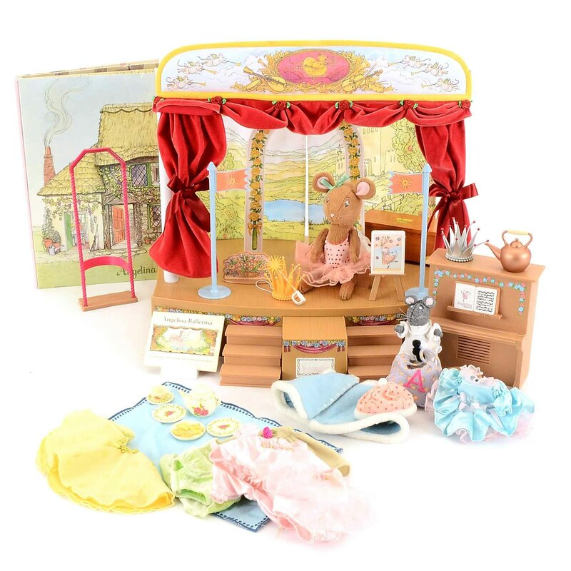 Angelina Ballerina Doll House