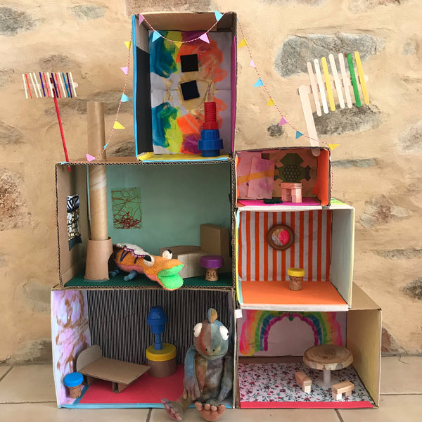 dollhouse of a cardboard box