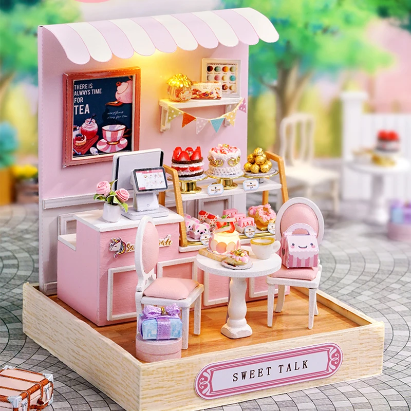 miniature doll house