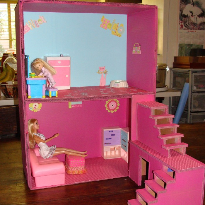how to make a doll house out of cardboard