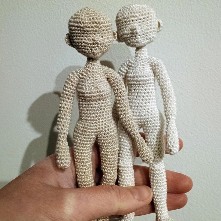 how to crochet a doll
