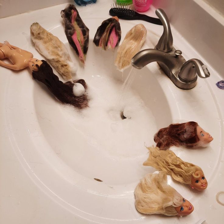 how to untangle doll hair