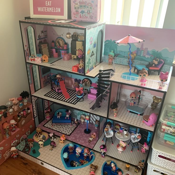 lol doll house