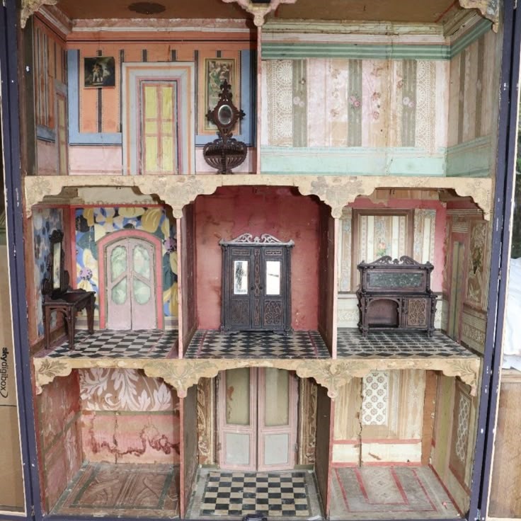 antique doll house