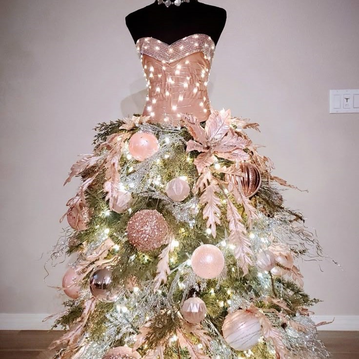 mannequin christmas tree