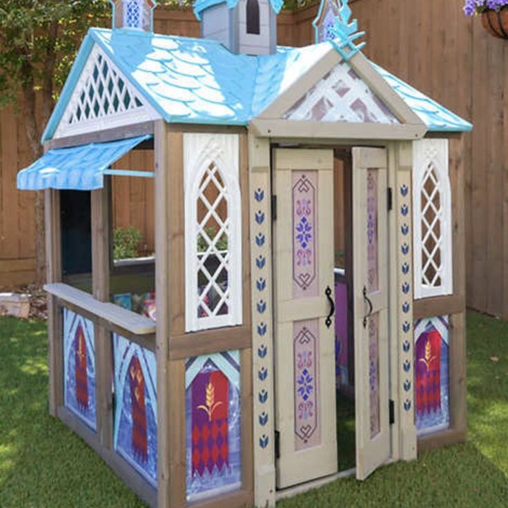 frozen doll house