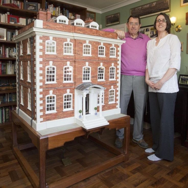 life size doll house