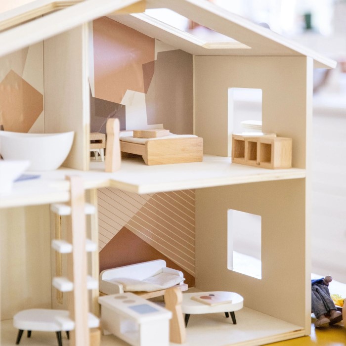doll house furniture