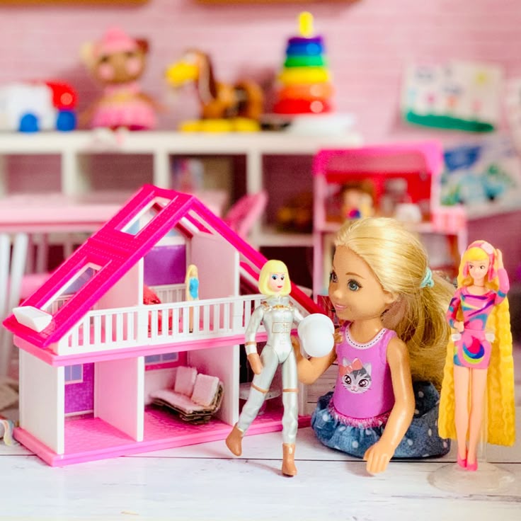 chelsea doll house